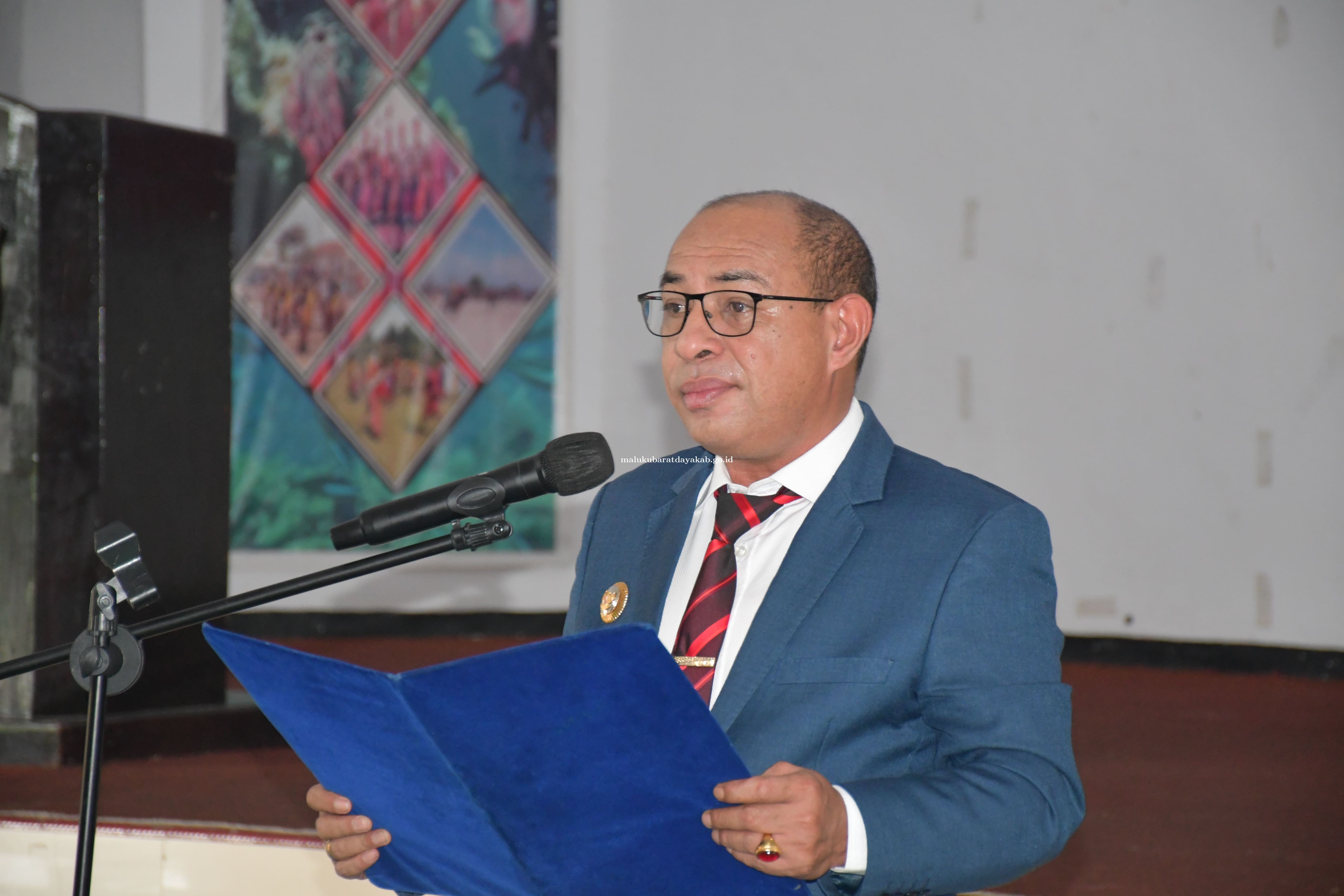 PENYEGARAN BIROKRASI, BUPATI MBD LANTIK 72 PEJABAT STRUKTURAL