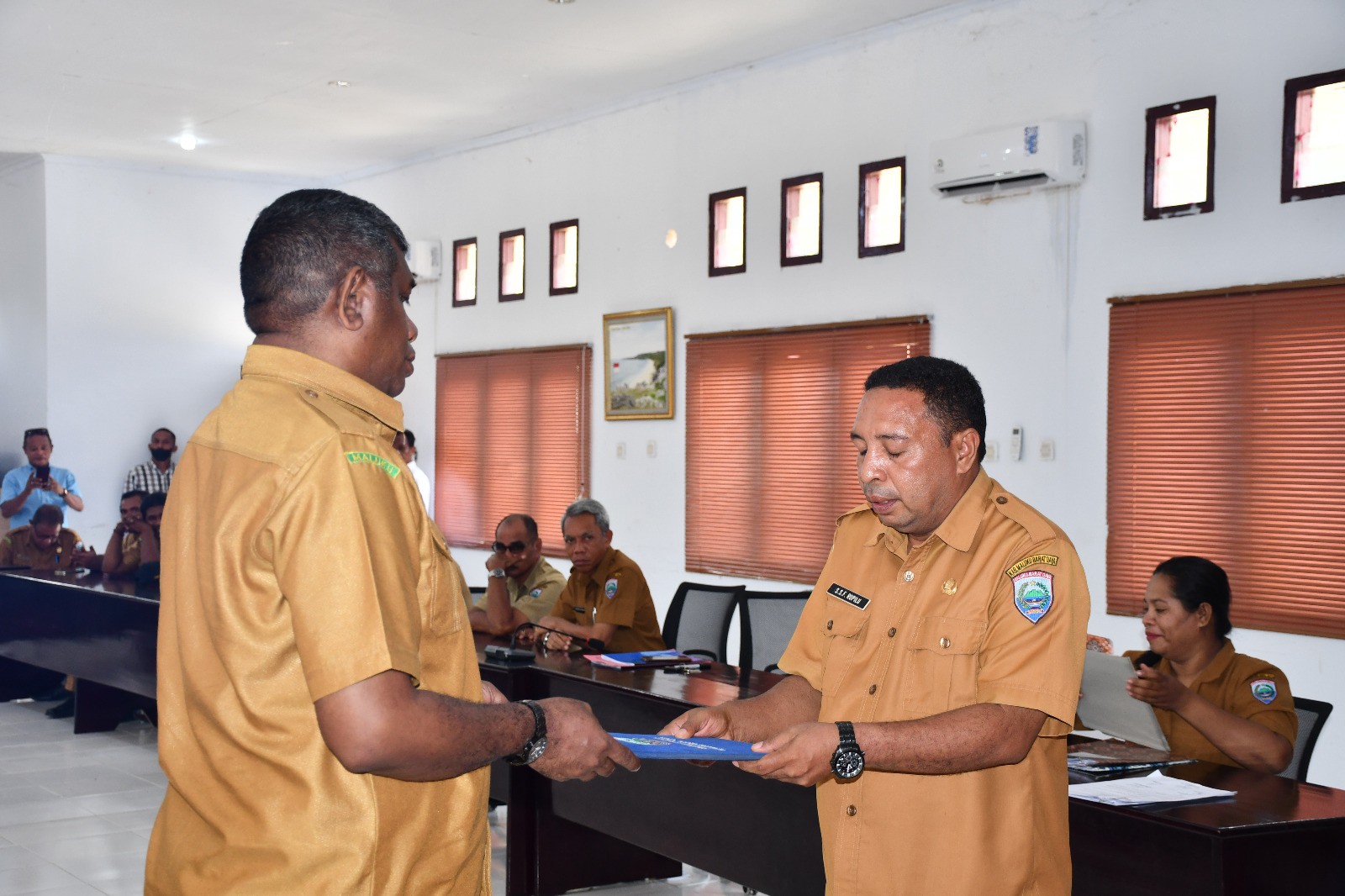 Plt. SEKDA MBD PIMPIN ACARA SERAH TERIMA JABATAN LINGKUP PEMDA MBD